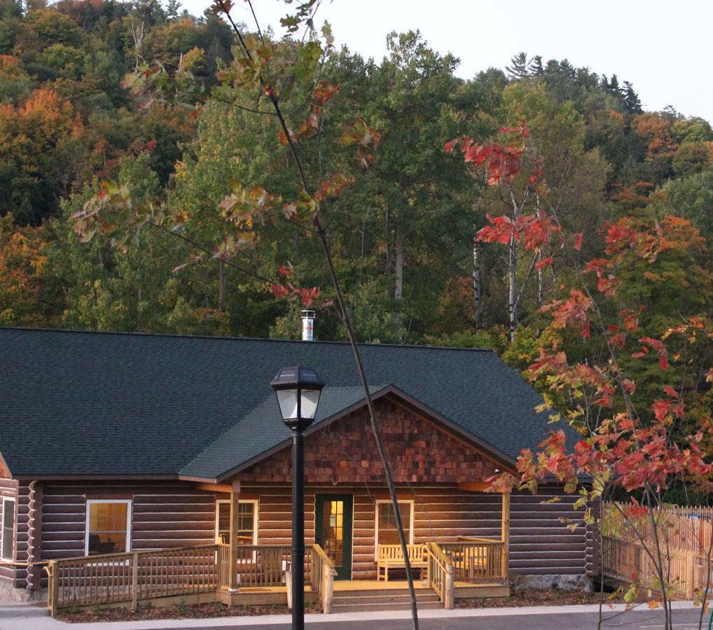 Rippling River Resort Marquette Extérieur photo